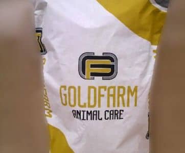 pig-feed-pellets-1.jpg